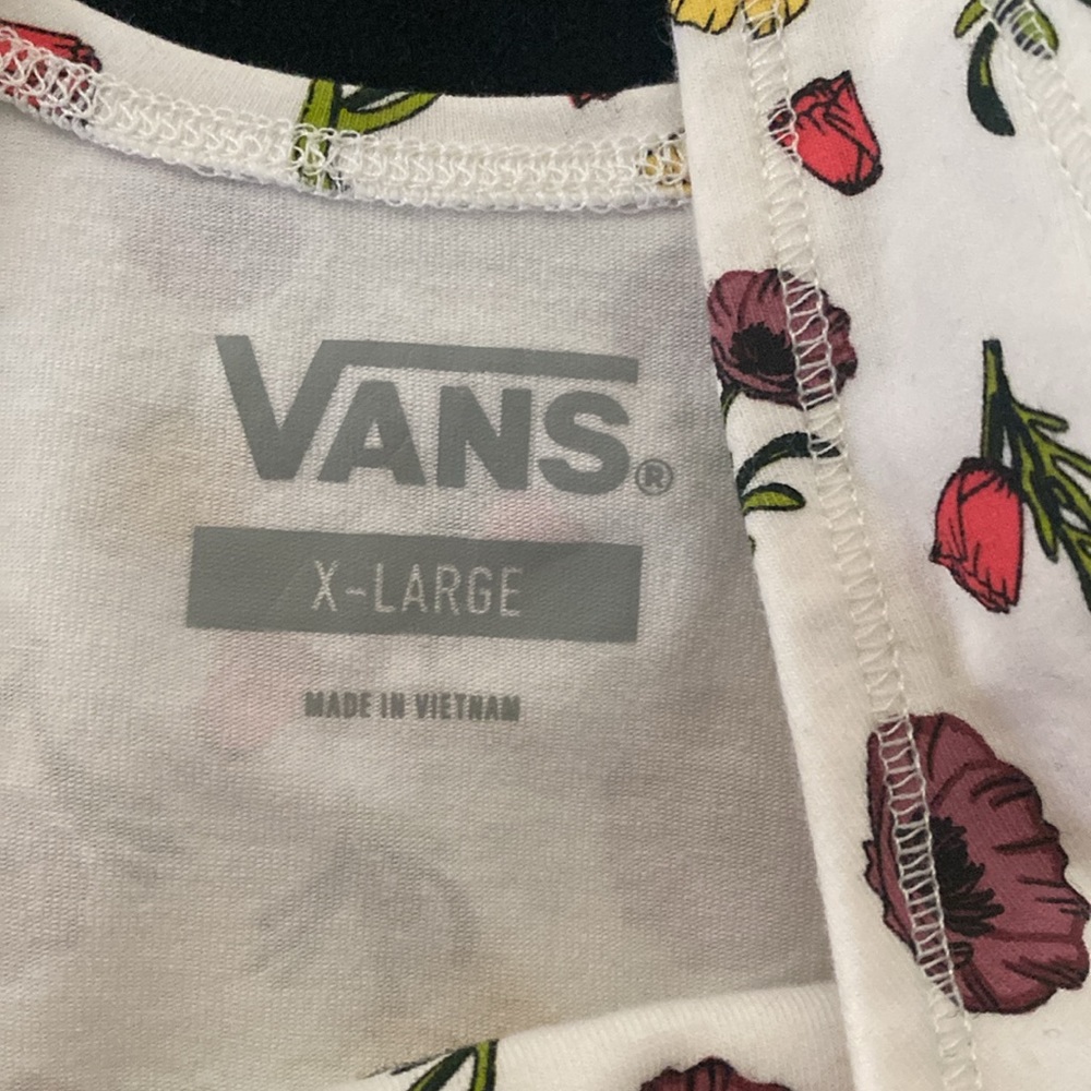 Women’s crop/bra top. Xl. Vans brand. Cream colored with poppy flowers. - Picture 3 of 4
